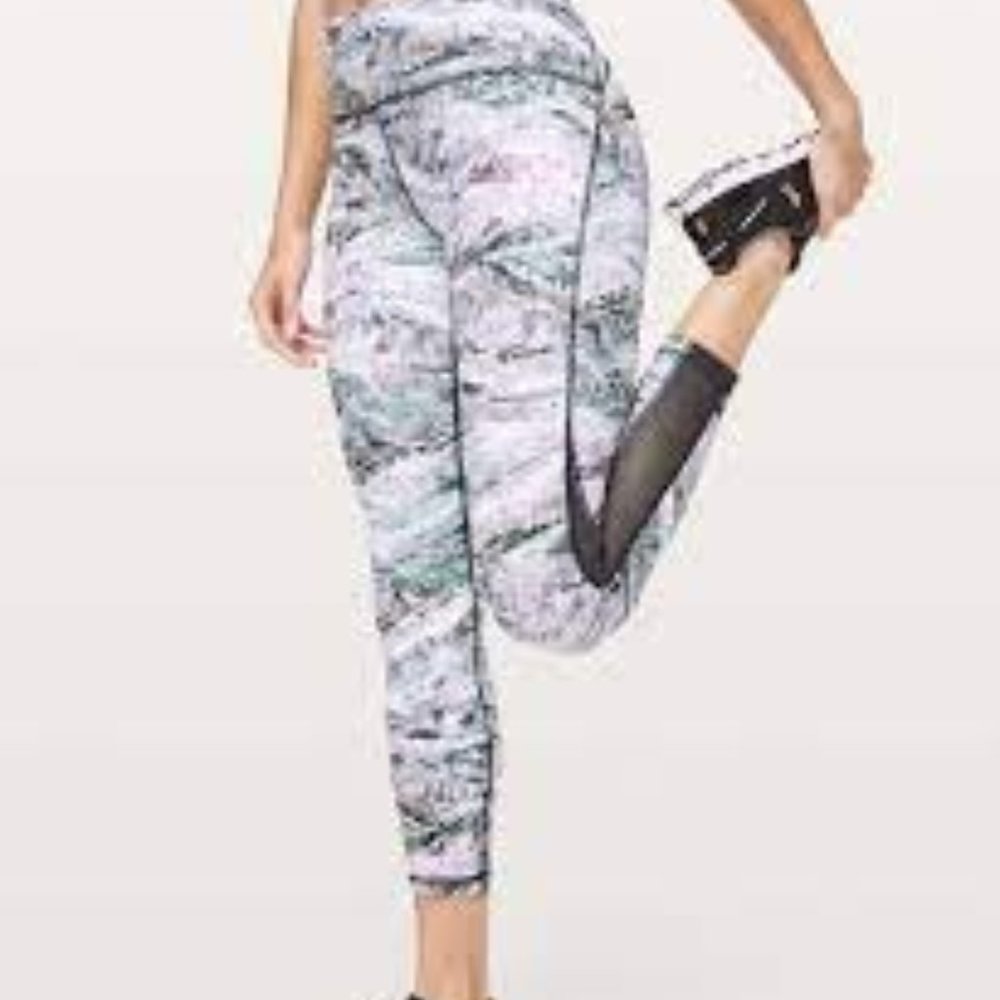 Lululemon Train-Time Leggings 25’ Springscape Multi 8 10